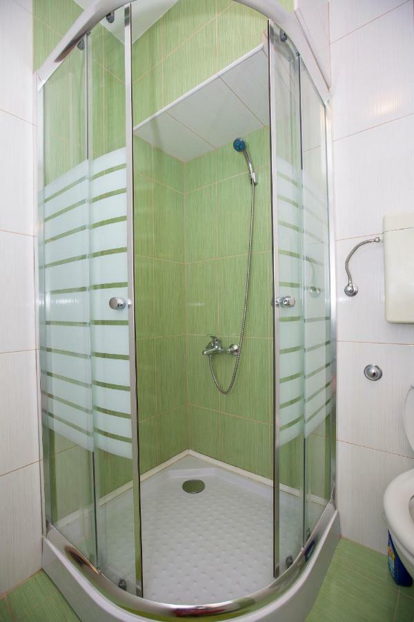 Apartmani Cindric Карлобаг Екстер'єр фото