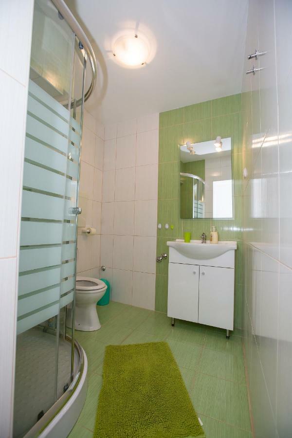 Apartmani Cindric Карлобаг Екстер'єр фото